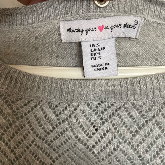 “Heart on your sleeve” Tunic Knit Sweater - Size S - Picture 4 of 12